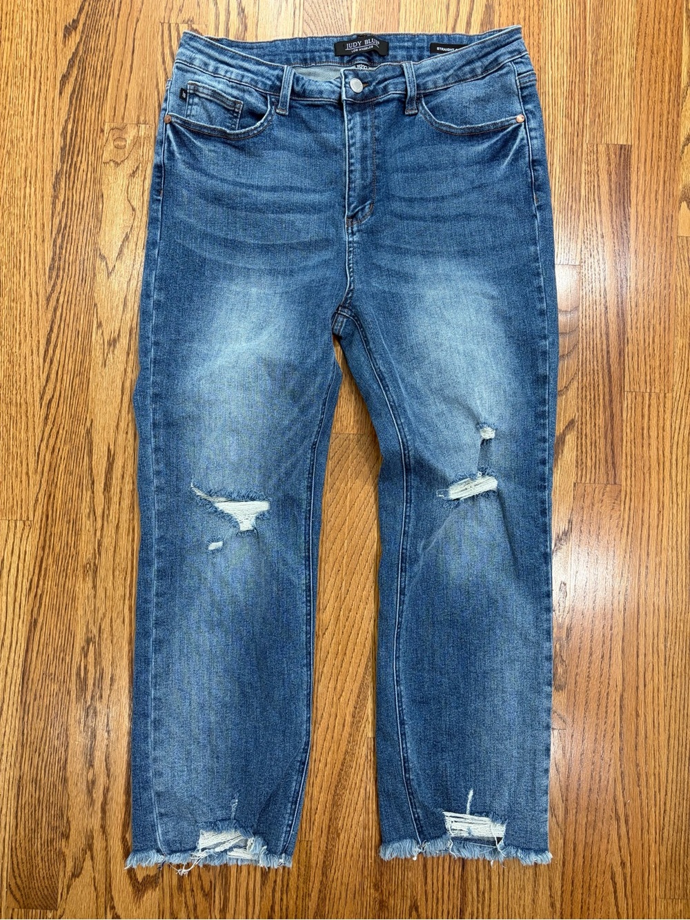 Judy Blue Cropped Distressed Straight Fit Jeans (15/32) - Picture 5 of 13